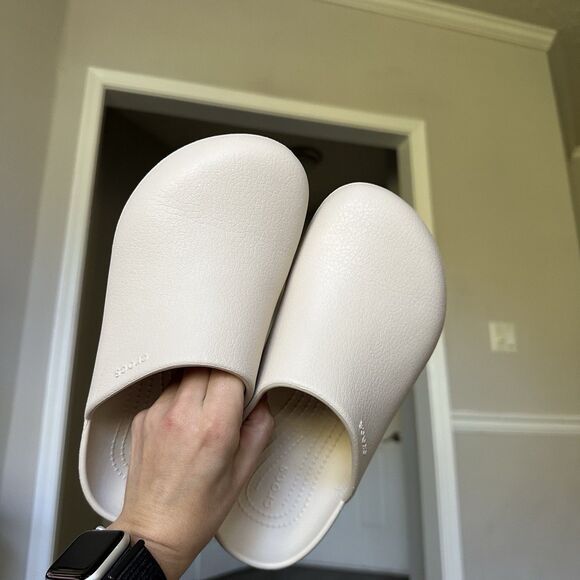 CROCS Dylan Clogs Slip On Slides Size Men’s 6 Women’s 8 Stucco Shoes Sandals - Picture 7 of 12